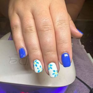 spring-nail-art-by-kim-sioux-falls
